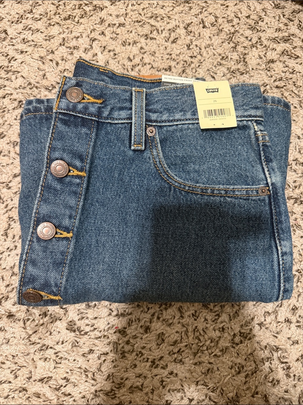 Brand new Levi’s Retro button-front skirt